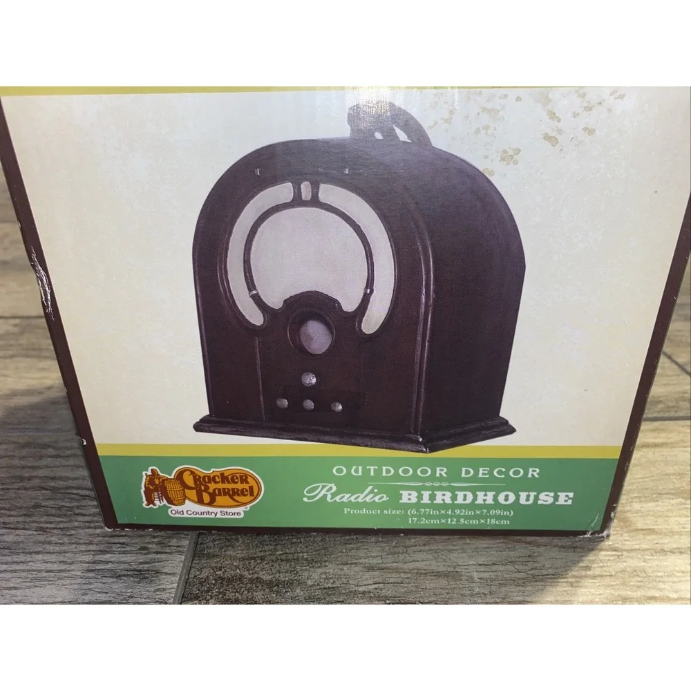 Cracker Barrel Nature's Garden Radio Birdhouse